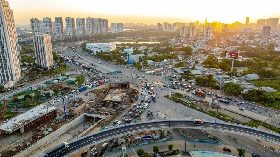 Có nên tháo dỡ vòng xoay ở TP.HCM: Xây thêm cầu vượt, hầm chui Có nên tháo dỡ vòng xoay ở TP.HCM: Xây thêm cầu vượt, hầm chui