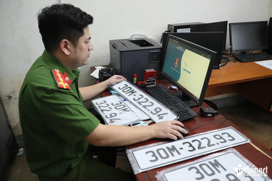 Công an cấp xã: 'Cửa luôn mở', sẵn sàng tiếp nhận và xử lý tin báo 24/7 Công an cấp xã: 'Cửa luôn mở', sẵn sàng tiếp nhận và xử lý tin báo 24/7