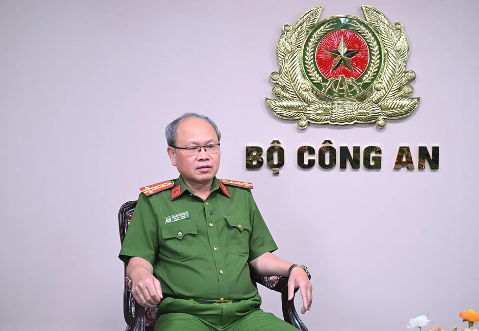 Đại tá công an lý giải quy định 'người thân đến nhà ở qua đêm phải khai báo lưu trú'