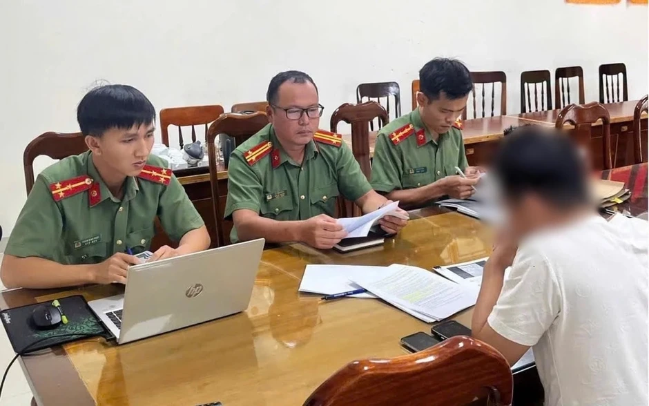 Để học sinh xem phần thi áo tắm, đơn vị tổ chức thi hoa hậu bị phạt Để học sinh xem phần thi áo tắm, đơn vị tổ chức thi hoa hậu bị phạt