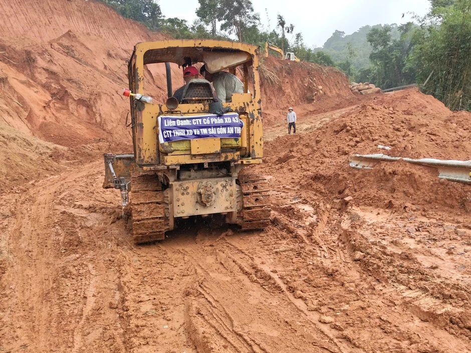 Đèo Gia Bắc trên quốc lộ 28 lại sạt lở, khuyến cáo không lưu thông Đèo Gia Bắc trên quốc lộ 28 lại sạt lở, khuyến cáo không lưu thông
