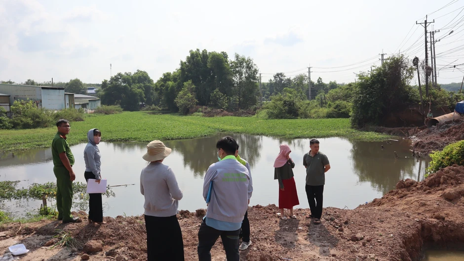 Đồng Nai: Tìm nguyên nhân cá chết ở lòng hồ thủy lợi Phước Hòa Đồng Nai: Tìm nguyên nhân cá chết ở lòng hồ thủy lợi Phước Hòa
