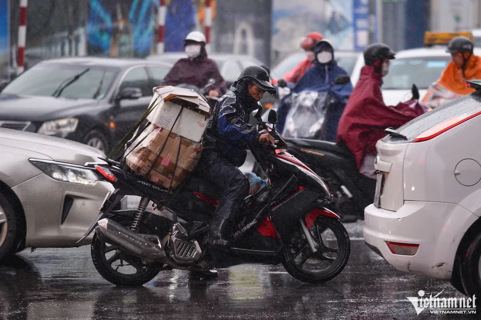 Dự báo thời tiết 17/6/2026: Miền Bắc mưa giông mạnh trước khi nắng nóng trở lại Dự báo thời tiết 17/6/2026: Miền Bắc mưa giông mạnh trước khi nắng nóng trở lại