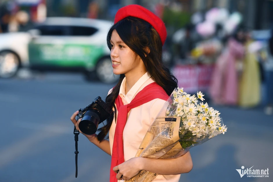 Dự báo thời tiết 2/5/2026: Cả nước có nắng, chiều tối có nơi mưa giông mạnh Dự báo thời tiết 2/5/2026: Cả nước có nắng, chiều tối có nơi mưa giông mạnh