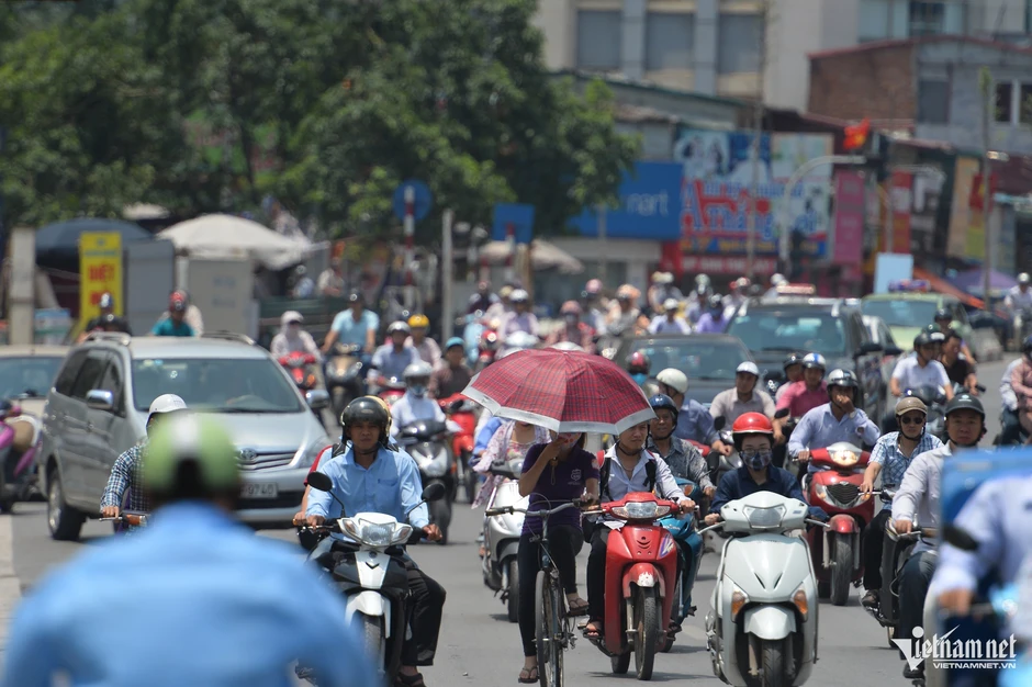 Dự báo thời tiết 22/6/2026: Miền Bắc và Trung Bộ nắng nóng dữ dội, Hà Nội 39 độ Dự báo thời tiết 22/6/2026: Miền Bắc và Trung Bộ nắng nóng dữ dội, Hà Nội 39 độ