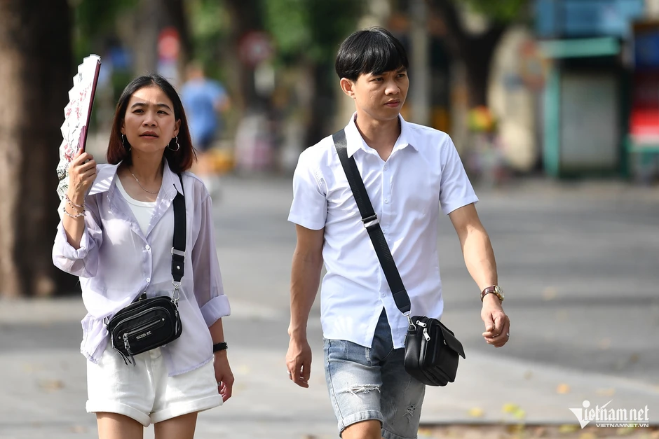 Dự báo thời tiết 26/7/2026: Miền Bắc nắng oi, Hà Nội tăng lên 35 độ Dự báo thời tiết 26/7/2026: Miền Bắc nắng oi, Hà Nội tăng lên 35 độ
