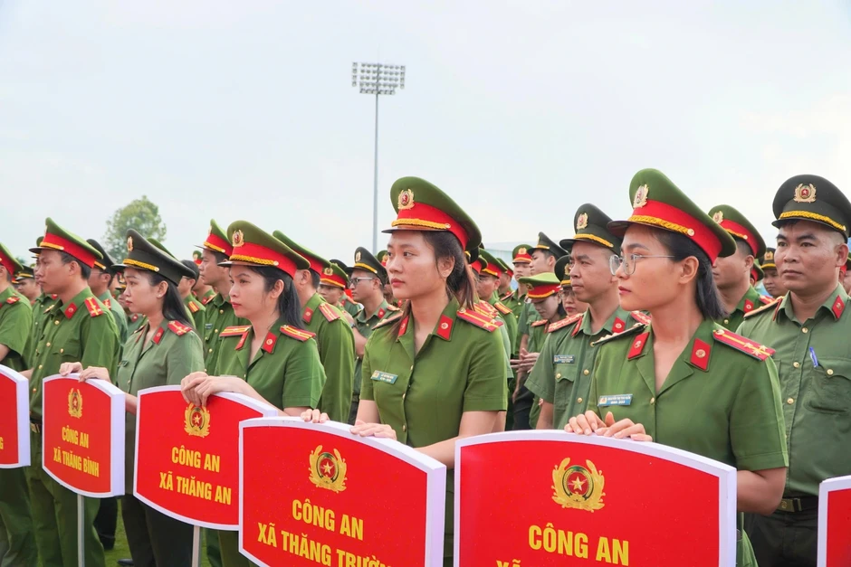 Gần 1.600 chiến sĩ Công an thành phố Đà Nẵng tranh tài tại hội thao Khỏe vì an ninh Tổ quốc Gần 1.600 chiến sĩ Công an thành phố Đà Nẵng tranh tài tại hội thao Khỏe vì an ninh Tổ quốc
