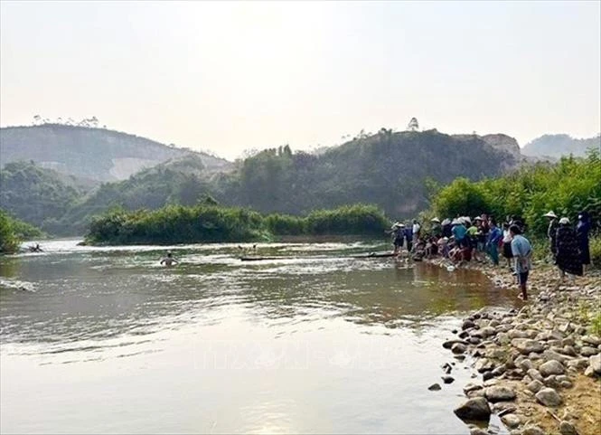 Hai vụ đuối nước trong buổi chiều trên cùng con sông, 3 học sinh tử vong Hai vụ đuối nước trong buổi chiều trên cùng con sông, 3 học sinh tử vong
