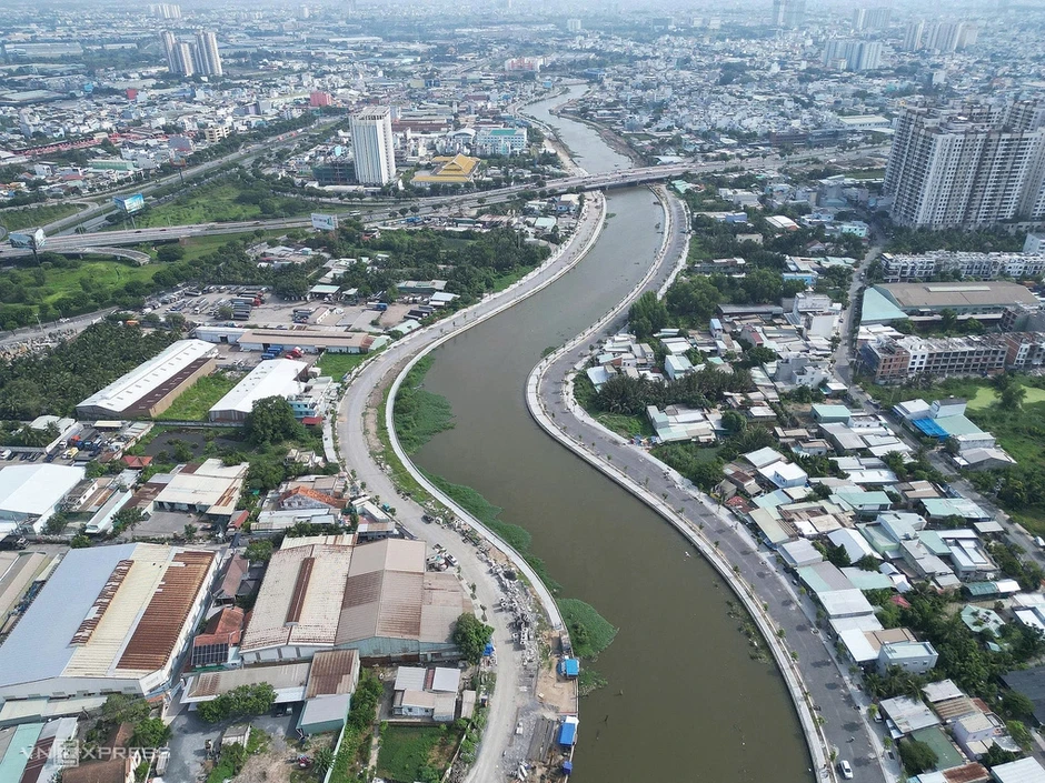 Hàng triệu m3 bùn 'ngáng đường' loạt dự án trọng điểm TP HCM Hàng triệu m3 bùn 'ngáng đường' loạt dự án trọng điểm TP HCM