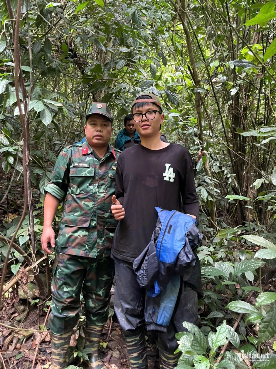 Hành trình 36 giờ mất tích khi leo núi Tam Đảo của nam sinh Hà Nội Hành trình 36 giờ mất tích khi leo núi Tam Đảo của nam sinh Hà Nội
