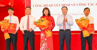 Khánh Hòa điều động, bổ nhiệm nhiều cán bộ lãnh đạo chủ chốt