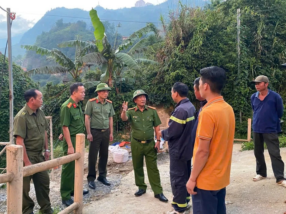 Lào Cai: Tìm kiếm người mất tích trong vụ đuối nước tại suối Cát Cát