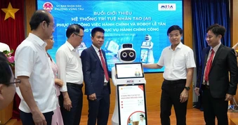 Rô bốt lễ tân phục vụ hành chính công ở phường Vũng Tàu có gì đặc biệt?