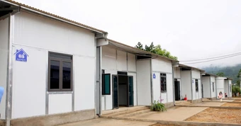 Thi công 'thần tốc', bàn giao 24 nhà mới cho người dân vùng lũ quét Mường Than