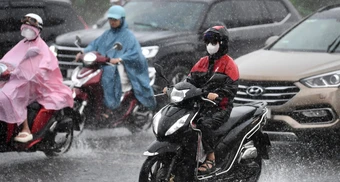 Thời tiết 10 ngày tới: Miền Bắc mưa lớn sầm sập, Trung Bộ nắng nóng chói chang