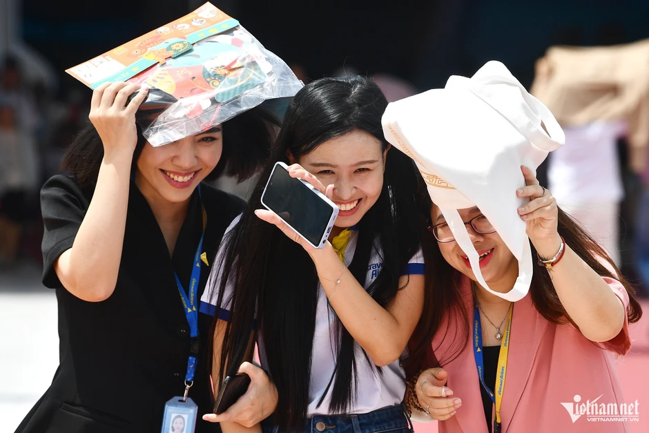 Thời tiết 10 ngày tới: Nắng áp đảo, miền Bắc vẫn chưa dứt không khí lạnh Thời tiết 10 ngày tới: Nắng áp đảo, miền Bắc vẫn chưa dứt không khí lạnh