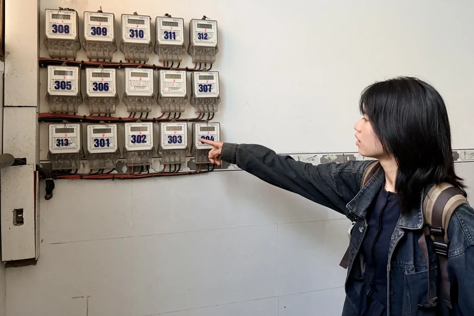 Thu tiền điện vượt 3.460 đồng/kWh bị phạt: Chủ trọ ở TP.HCM tính tăng giá phòng Thu tiền điện vượt 3.460 đồng/kWh bị phạt: Chủ trọ ở TP.HCM tính tăng giá phòng