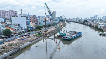 TP HCM đau đầu tìm chỗ đổ hơn 17 triệu m3 bùn nạo vét