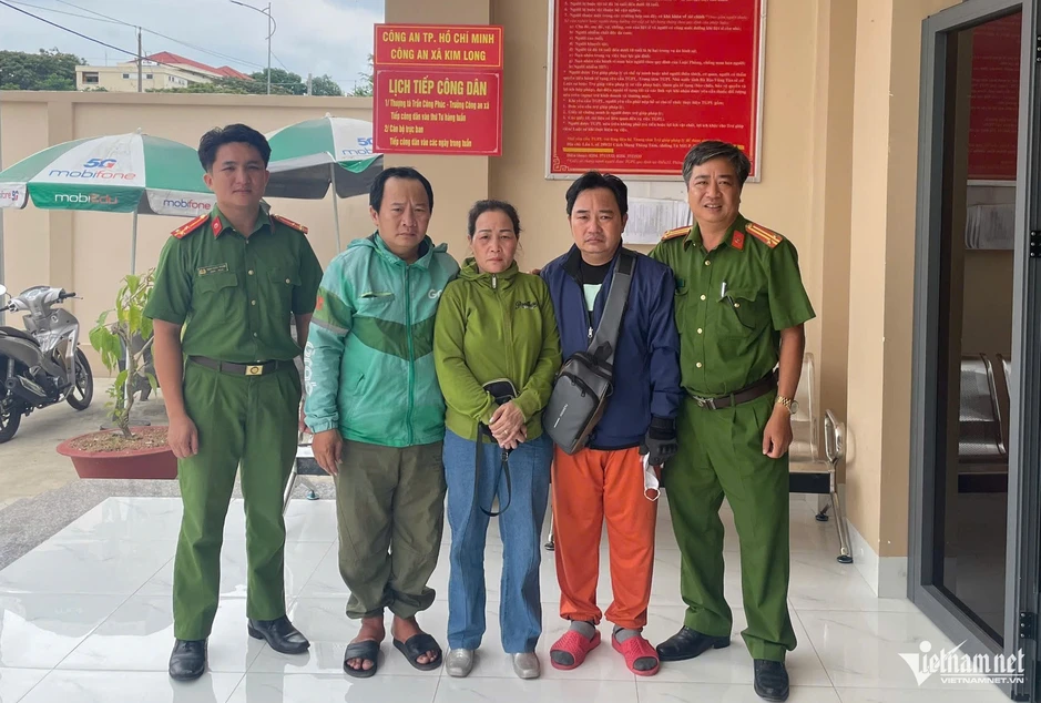 Từ dữ liệu mơ hồ, công an giúp người phụ nữ tìm lại gia đình sau 30 năm thất lạc Từ dữ liệu mơ hồ, công an giúp người phụ nữ tìm lại gia đình sau 30 năm thất lạc