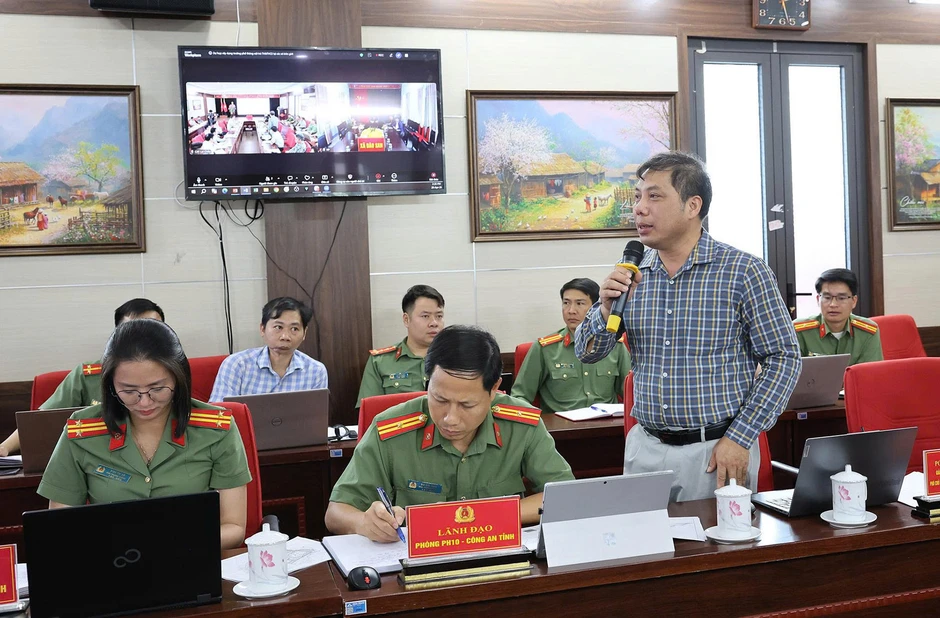 Vết sạt trên núi và mệnh lệnh 'thép' tại dự án xây trường trăm tỷ ở Lai Châu Vết sạt trên núi và mệnh lệnh 'thép' tại dự án xây trường trăm tỷ ở Lai Châu