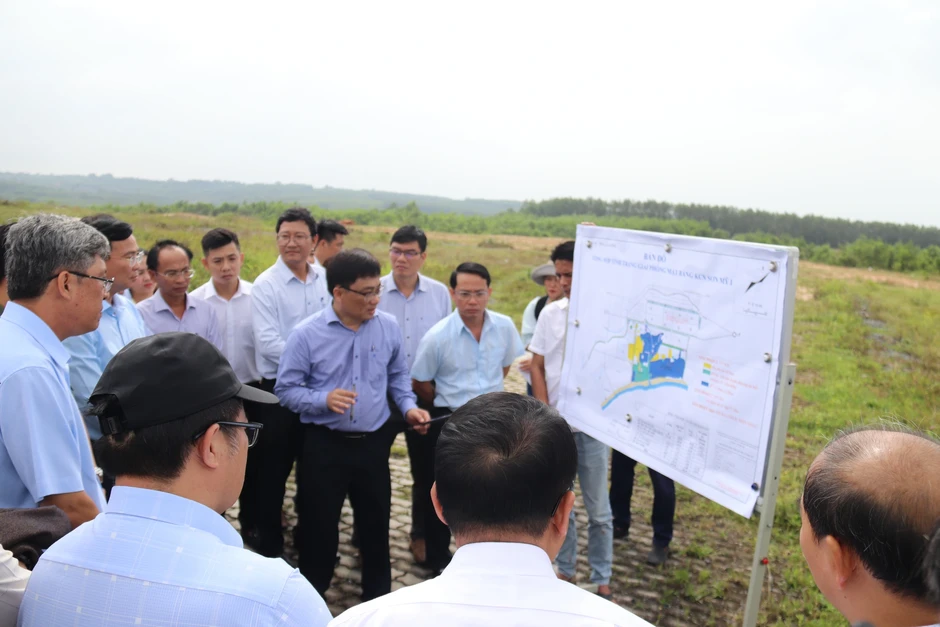 Vì sao Lâm Đồng kiến nghị lùi tiến độ các dự án tỉ đô ở Sơn Mỹ? Vì sao Lâm Đồng kiến nghị lùi tiến độ các dự án tỉ đô ở Sơn Mỹ?