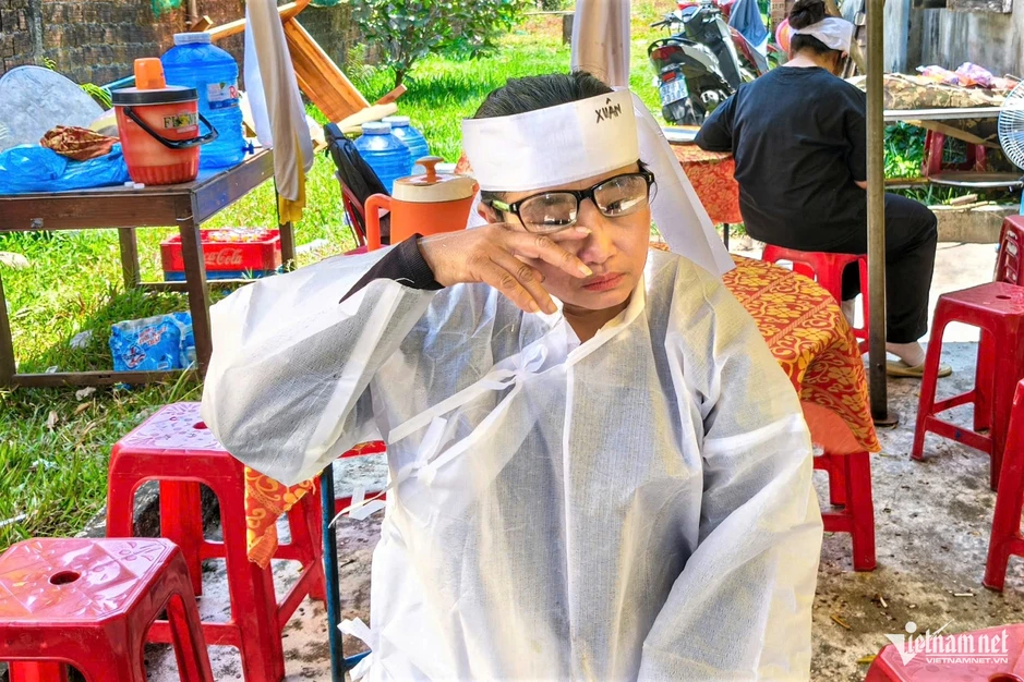 Vụ cháy ô tô, 2 thiếu niên tử vong: Gia đình các nạn nhân lên tiếng Vụ cháy ô tô, 2 thiếu niên tử vong: Gia đình các nạn nhân lên tiếng