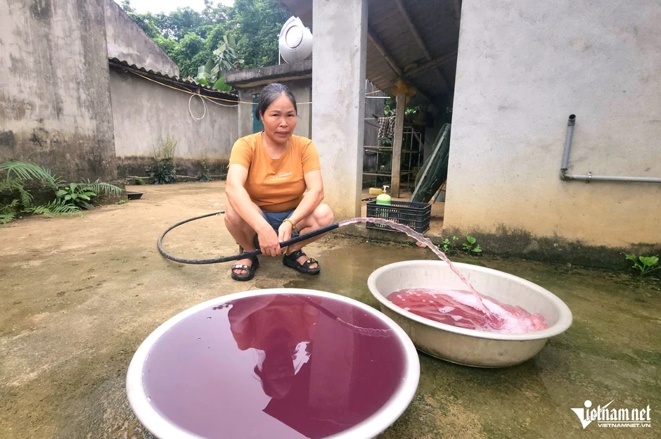 Vụ nước giếng màu tím: Công ty gây ô nhiễm phải tạm dừng hoạt động ngay Vụ nước giếng màu tím: Công ty gây ô nhiễm phải tạm dừng hoạt động ngay