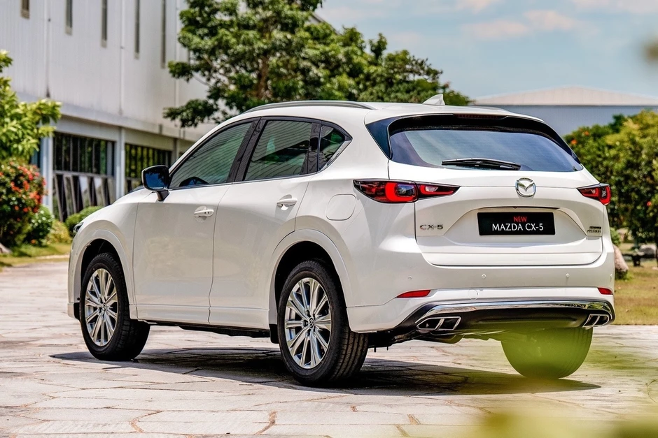 Giải mã sức hút của Mazda CX-5 và Ford Everest trong nhóm xe đa dụng cỡ trung Giải mã sức hút của Mazda CX-5 và Ford Everest trong nhóm xe đa dụng cỡ trung