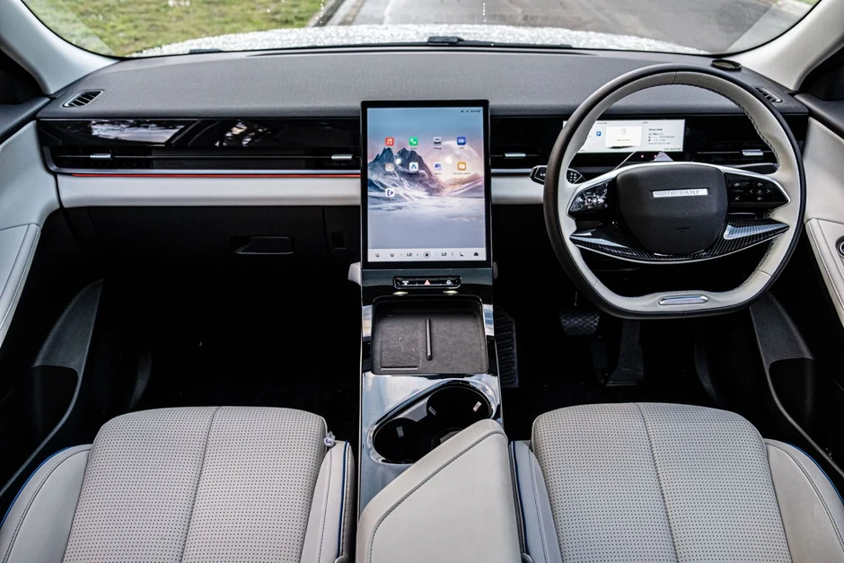 Jaecoo J5 EV với trải nghiệm tại Úc: Giá rẻ, trang bị phong phú nhưng vẫn lộ nhiều điểm yếu trên đường Jaecoo J5 EV với trải nghiệm tại Úc: Giá rẻ, trang bị phong phú nhưng vẫn lộ nhiều điểm yếu trên đường