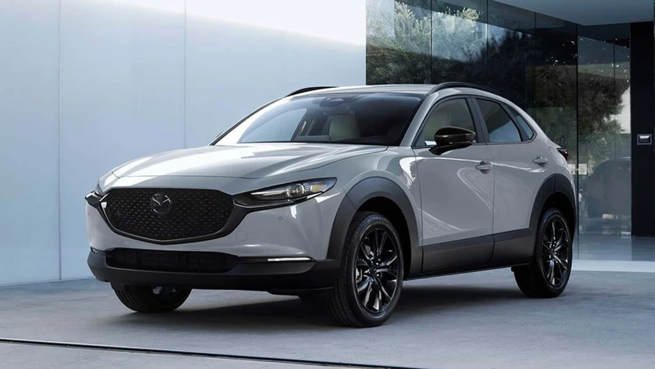 Mazda CX-30 và Toyota Corolla Cross HEV: Chọn cảm giác lái hay tiết kiệm xăng?