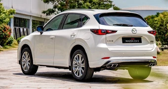 Top 10 xe xăng dầu bán chạy tháng 1/2026: Mazda CX-5 vươn lên số 1
