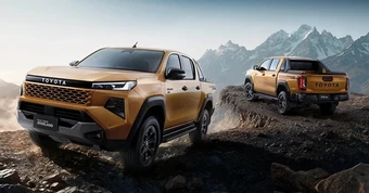 Xe bán tải tháng 4: Toyota Hilux tăng mạnh nhưng chưa thể vượt qua Ford Ranger