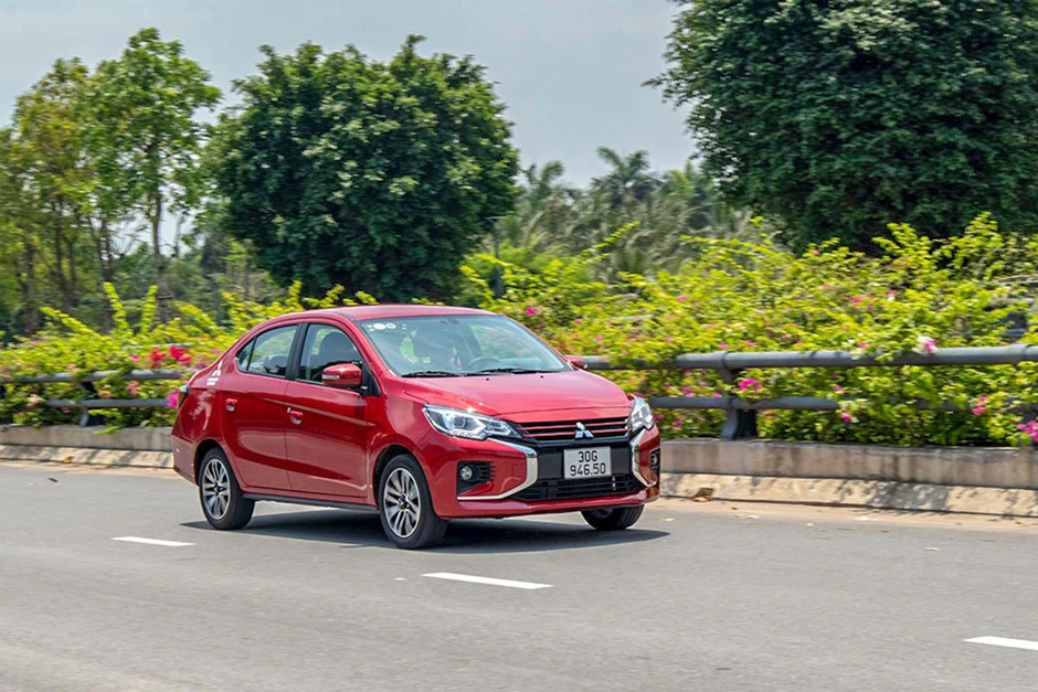 Xe sedan cỡ B tháng 4: Toyota Vios 'sẩy chân', Mazda2 bứt tốc ngoạn mục