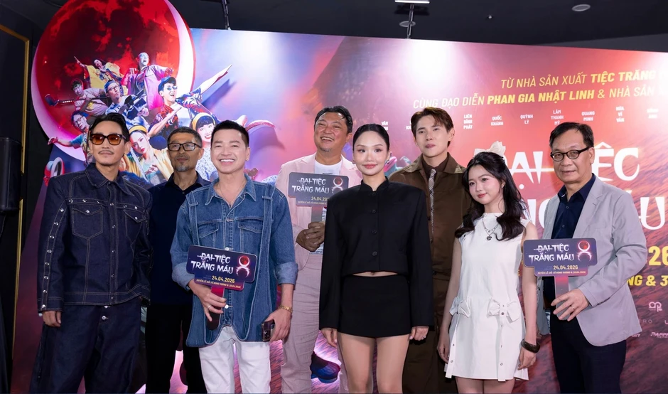 ‘Đại tiệc trăng máu 8’ nói hộ tiếng lòng của nhà làm phim Việt ‘Đại tiệc trăng máu 8’ nói hộ tiếng lòng của nhà làm phim Việt