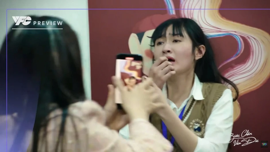"Bước chân vào đời" tập 16: Trang bị vợ sếp đánh ghen ngay cơ quan "Bước chân vào đời" tập 16: Trang bị vợ sếp đánh ghen ngay cơ quan