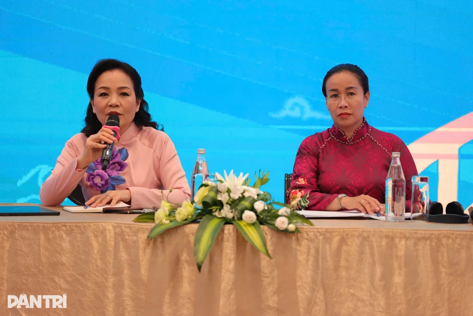 "Minh tinh màn bạc" thập niên 70 Kiều Chinh tranh giải Phim châu Á xuất sắc "Minh tinh màn bạc" thập niên 70 Kiều Chinh tranh giải Phim châu Á xuất sắc