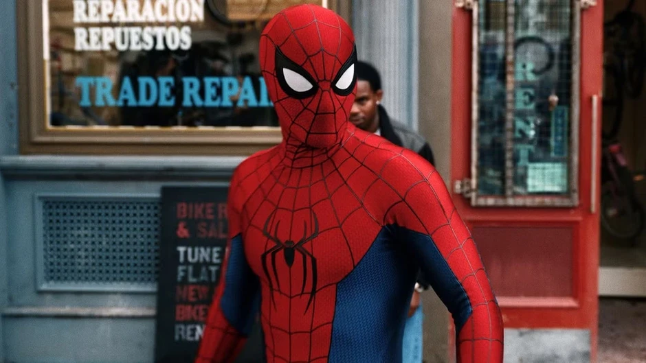 "Spider-Man 4" vượt doanh thu 1 tỷ USD, được giới phê bình đánh giá ra sao? "Spider-Man 4" vượt doanh thu 1 tỷ USD, được giới phê bình đánh giá ra sao?