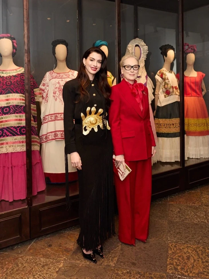 Anne Hathaway và Meryl Streep khởi động tour quảng bá The Devil Wears Prada 2 Anne Hathaway và Meryl Streep khởi động tour quảng bá The Devil Wears Prada 2