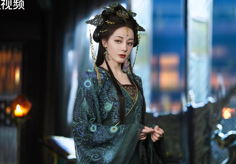 bộ ảnh cưới đáng sợ của Địch Lệ Nhiệt Ba và Trần Phi Vũ bộ ảnh cưới đáng sợ của Địch Lệ Nhiệt Ba và Trần Phi Vũ