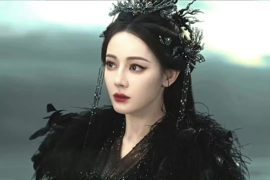 bộ ảnh cưới đáng sợ của Địch Lệ Nhiệt Ba và Trần Phi Vũ bộ ảnh cưới đáng sợ của Địch Lệ Nhiệt Ba và Trần Phi Vũ