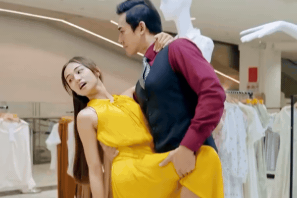 Bóng Ma Hạnh Phúc tình tiết lố bịch chưa từng thấy Bóng Ma Hạnh Phúc tình tiết lố bịch chưa từng thấy