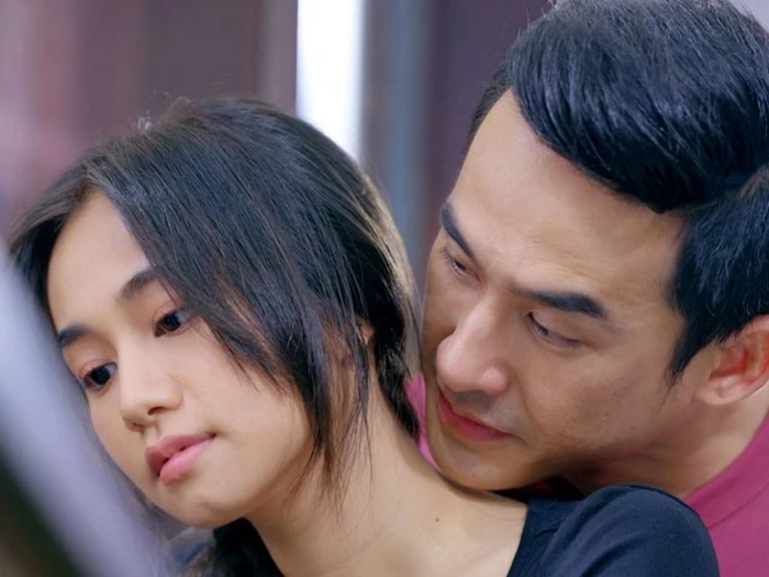 Bóng Ma Hạnh Phúc tình tiết lố bịch chưa từng thấy Bóng Ma Hạnh Phúc tình tiết lố bịch chưa từng thấy