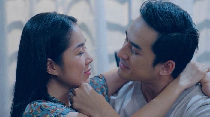 Bóng Ma Hạnh Phúc tình tiết lố bịch chưa từng thấy Bóng Ma Hạnh Phúc tình tiết lố bịch chưa từng thấy