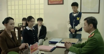 'Bước chân vào đời' tập 13: Bà Dung xuống nước trước chị em Thương ở đồn công an