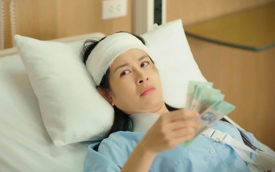 Bước Chân Vào Đời tập 30: Em gái Quỳnh Kool báo khoản nợ khủng Bước Chân Vào Đời tập 30: Em gái Quỳnh Kool báo khoản nợ khủng