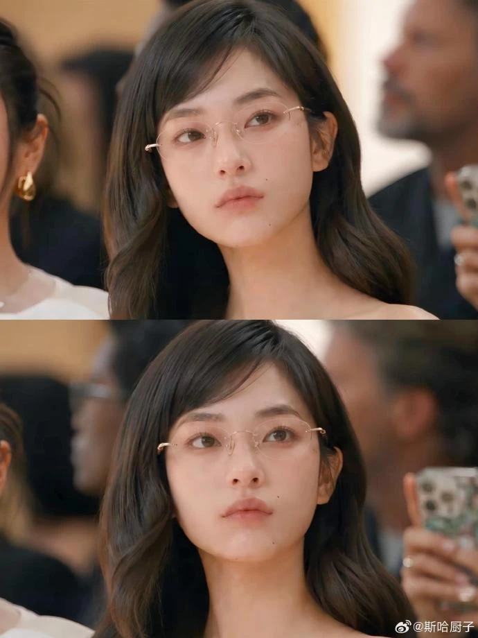 Cả showbiz không ai làm lại mỹ nhân này: Xuất hiện 1 phút nhận cát xê 1 tỷ, nhan sắc không có thật trên đời Cả showbiz không ai làm lại mỹ nhân này: Xuất hiện 1 phút nhận cát xê 1 tỷ, nhan sắc không có thật trên đời