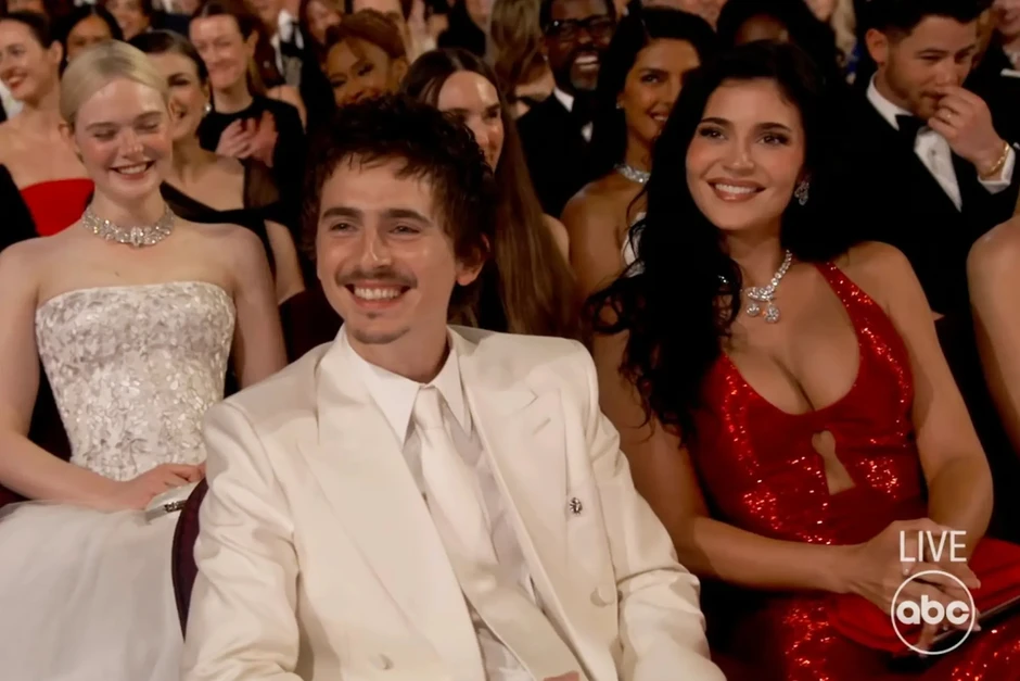 Cái giá phải trả quá cay đắng của Timotheé Chalamet Cái giá phải trả quá cay đắng của Timotheé Chalamet