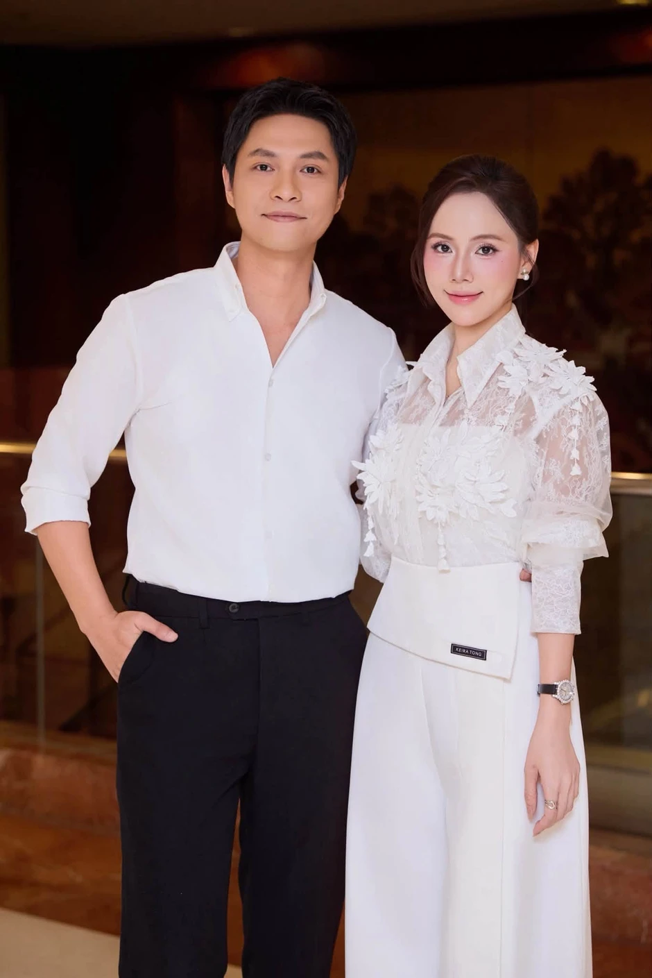 Cặp đôi Vbiz công khai yêu đương 2 năm chẳng mấy ai biết, vừa lên sóng vài ngày đã bị bão chê bai Cặp đôi Vbiz công khai yêu đương 2 năm chẳng mấy ai biết, vừa lên sóng vài ngày đã bị bão chê bai