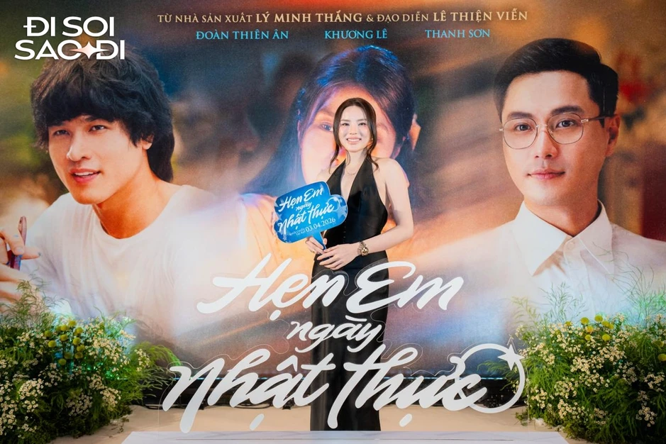 Clip hot: Kỳ Duyên chắp tay lạy khán giả trên thảm đỏ vì bị ép làm 1 việc xấu hổ vô cùng Clip hot: Kỳ Duyên chắp tay lạy khán giả trên thảm đỏ vì bị ép làm 1 việc xấu hổ vô cùng