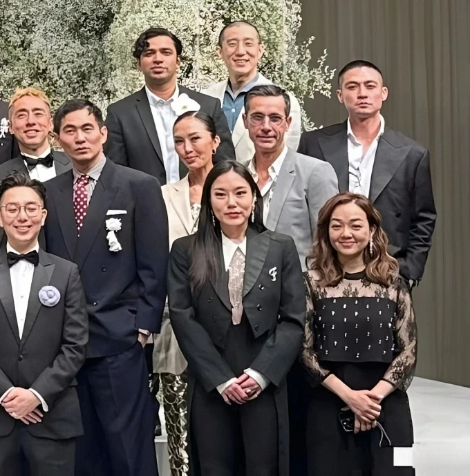 Con trai Thành Long: Tài năng lu mờ, bê bối và cái giá của danh tiếng Con trai Thành Long: Tài năng lu mờ, bê bối và cái giá của danh tiếng